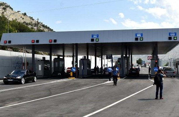 Masat antiCovid: Ndryshojne rregullat per kalimin ne doganat me Malin e Zi